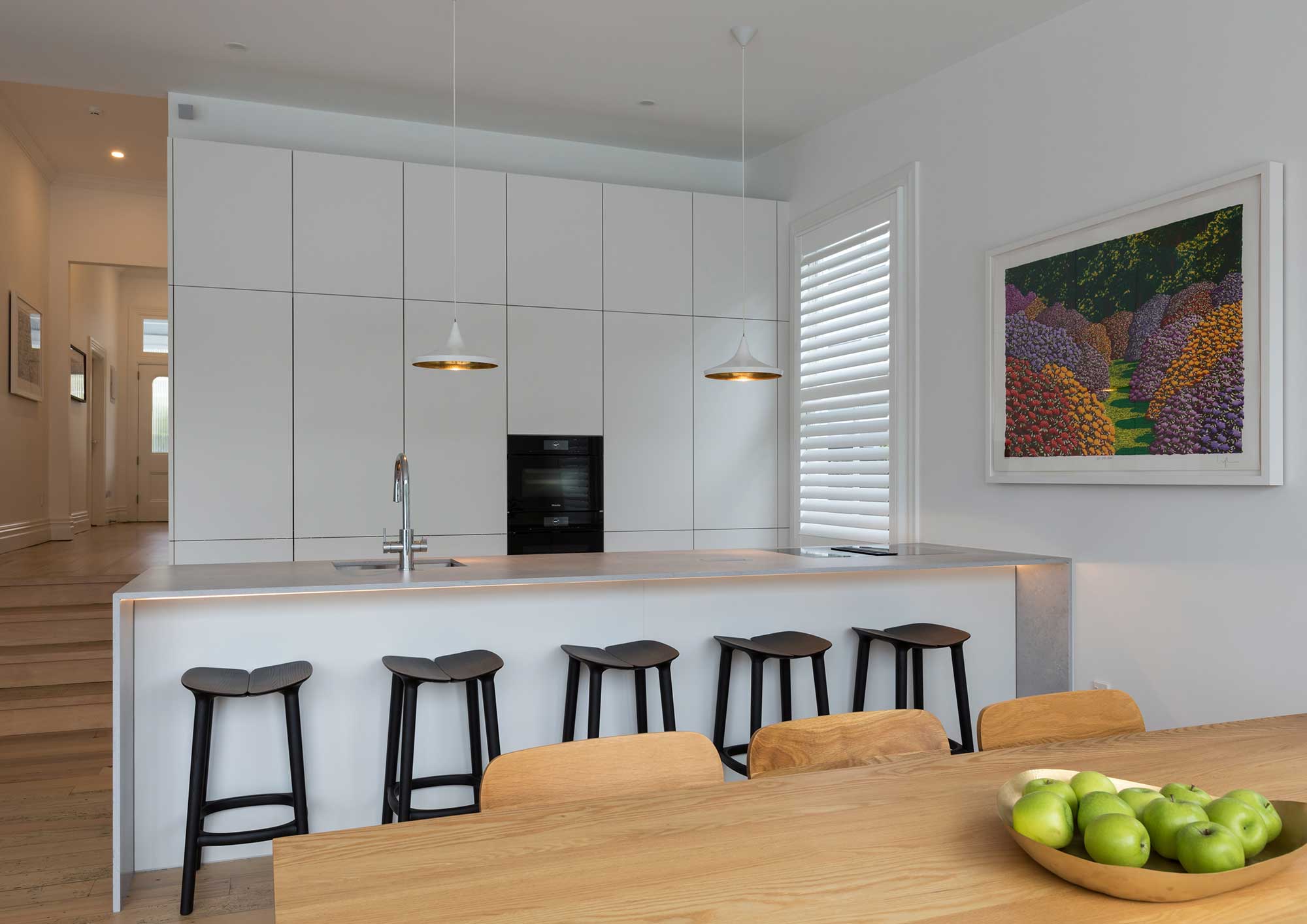 Lara Farmilo Design - Villa Vista - Bayfield Kitchen