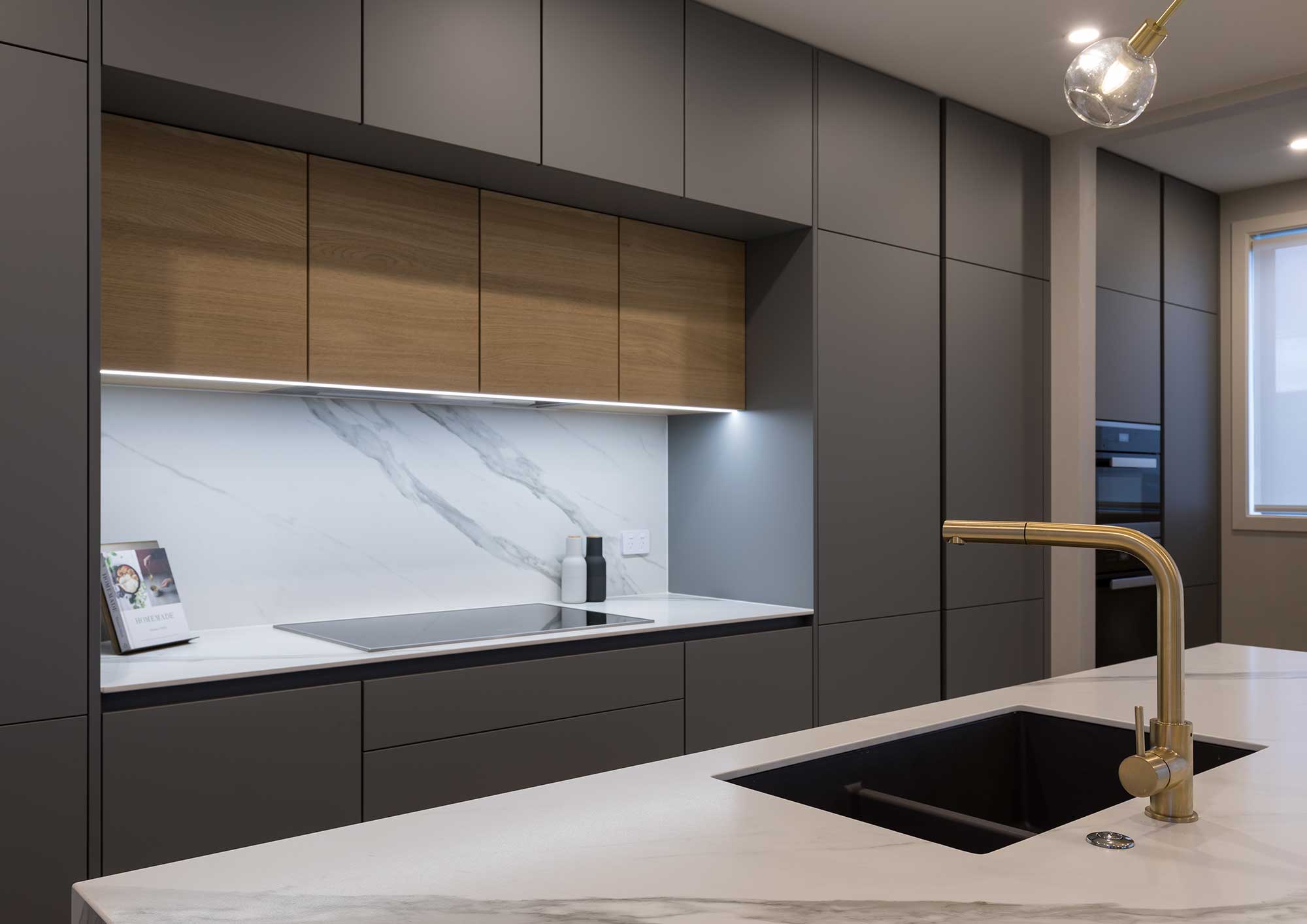 Lara Farmilo Design - Stone Symphony - Lemington Kitchen