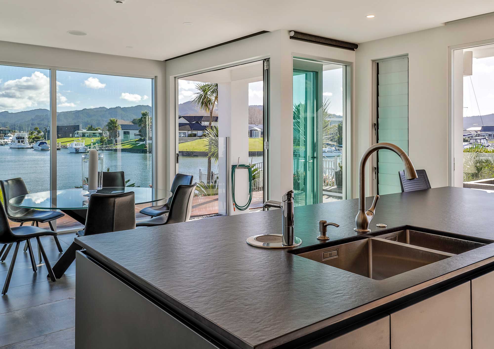 Lara Farmilo Design - Waterway Glow - Whitianga Kitchen