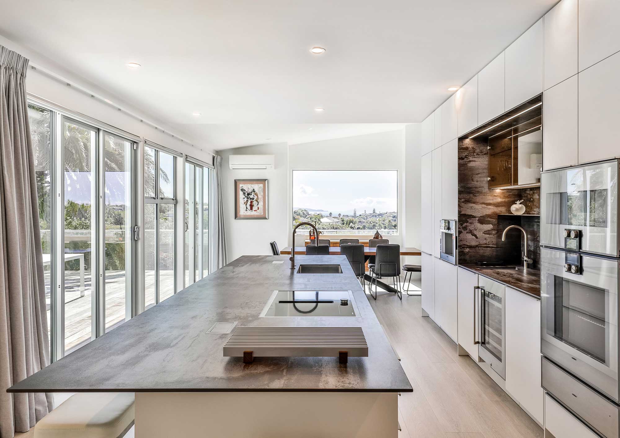 Lara Farmilo Design Entertaining Elegance