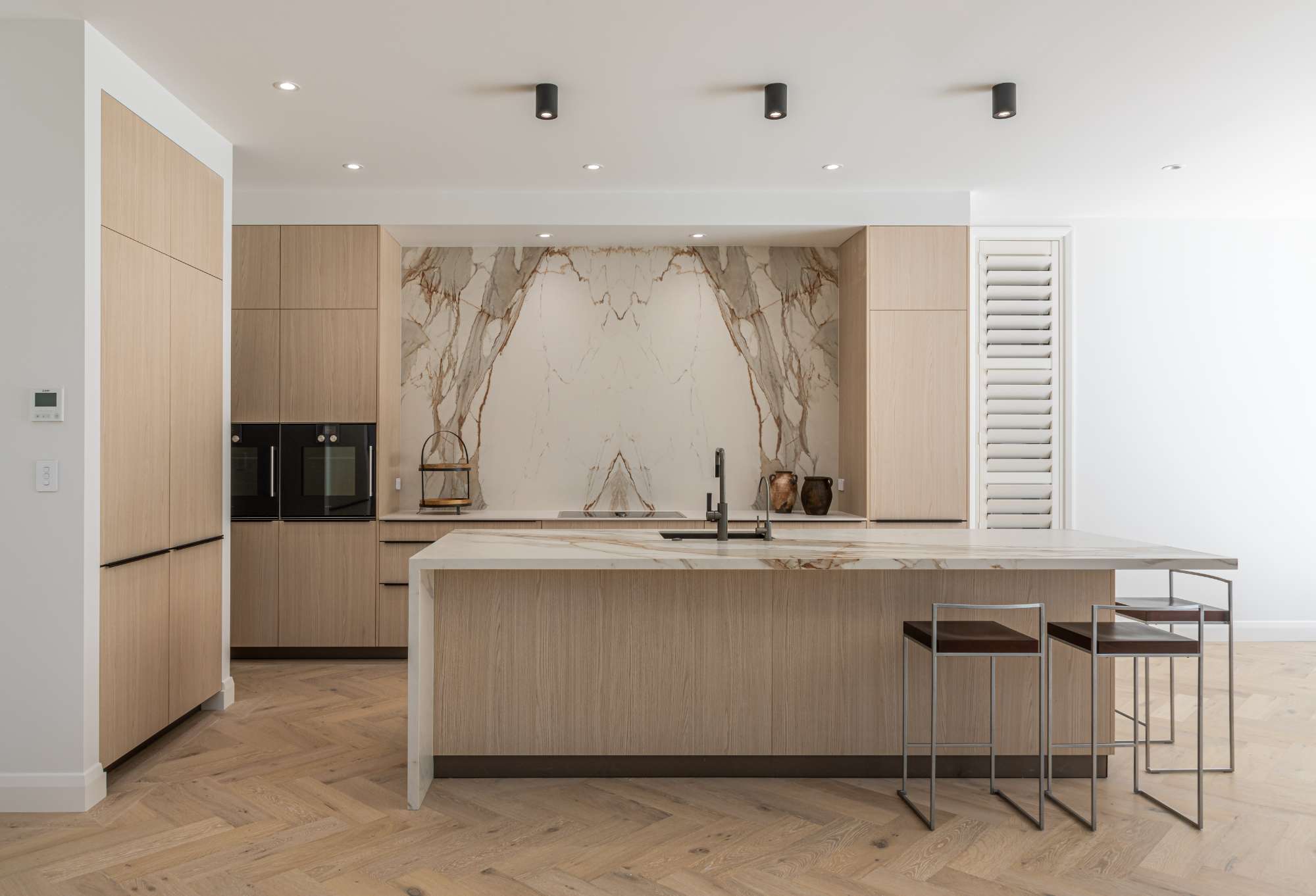 Lara Farmilo Design - Stone Art