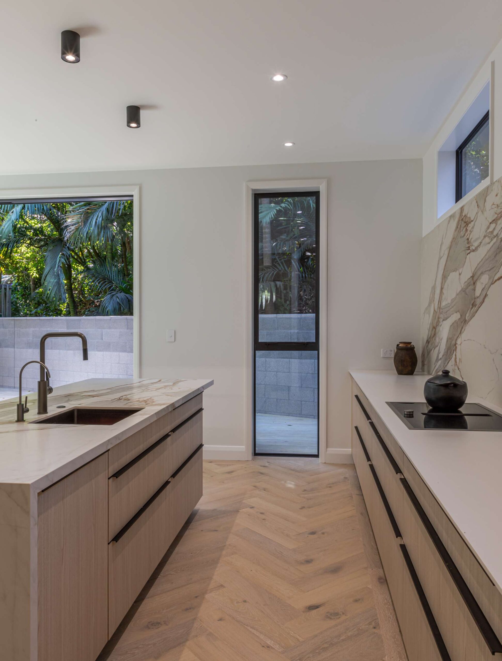 Lara Farmilo Design - Stone Art