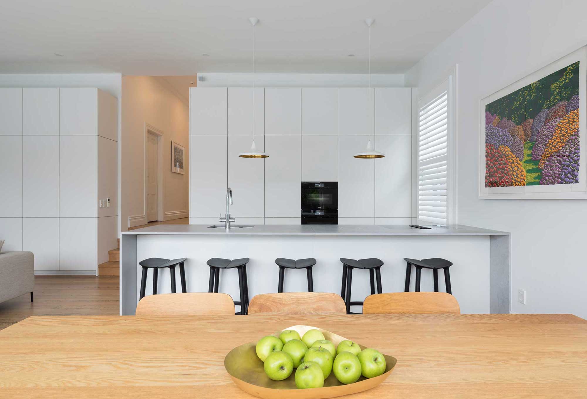 Lara Farmilo Design - Villa Vista