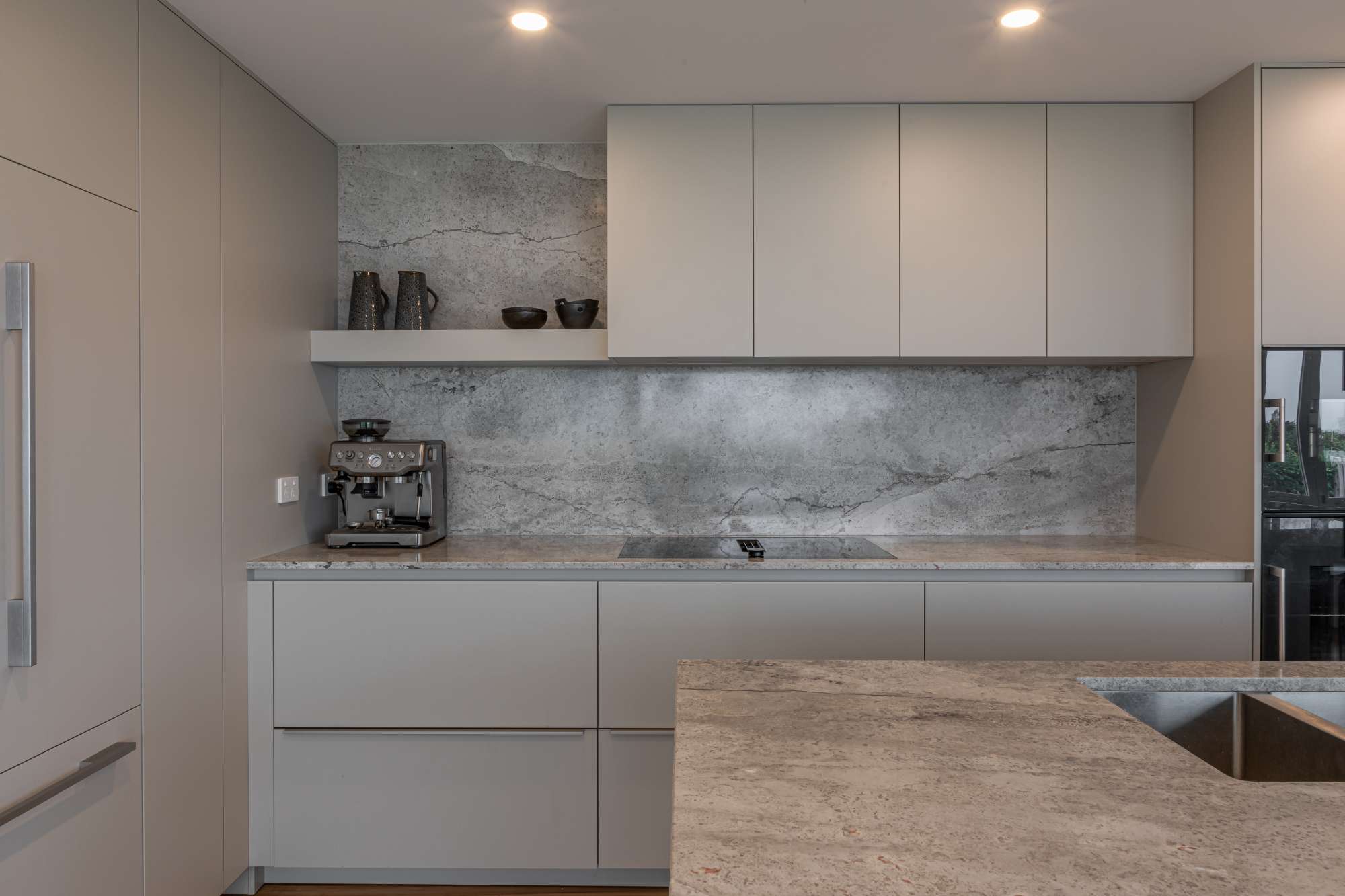 Lara Farmilo Design - Warm & Lifestyle-Oriented